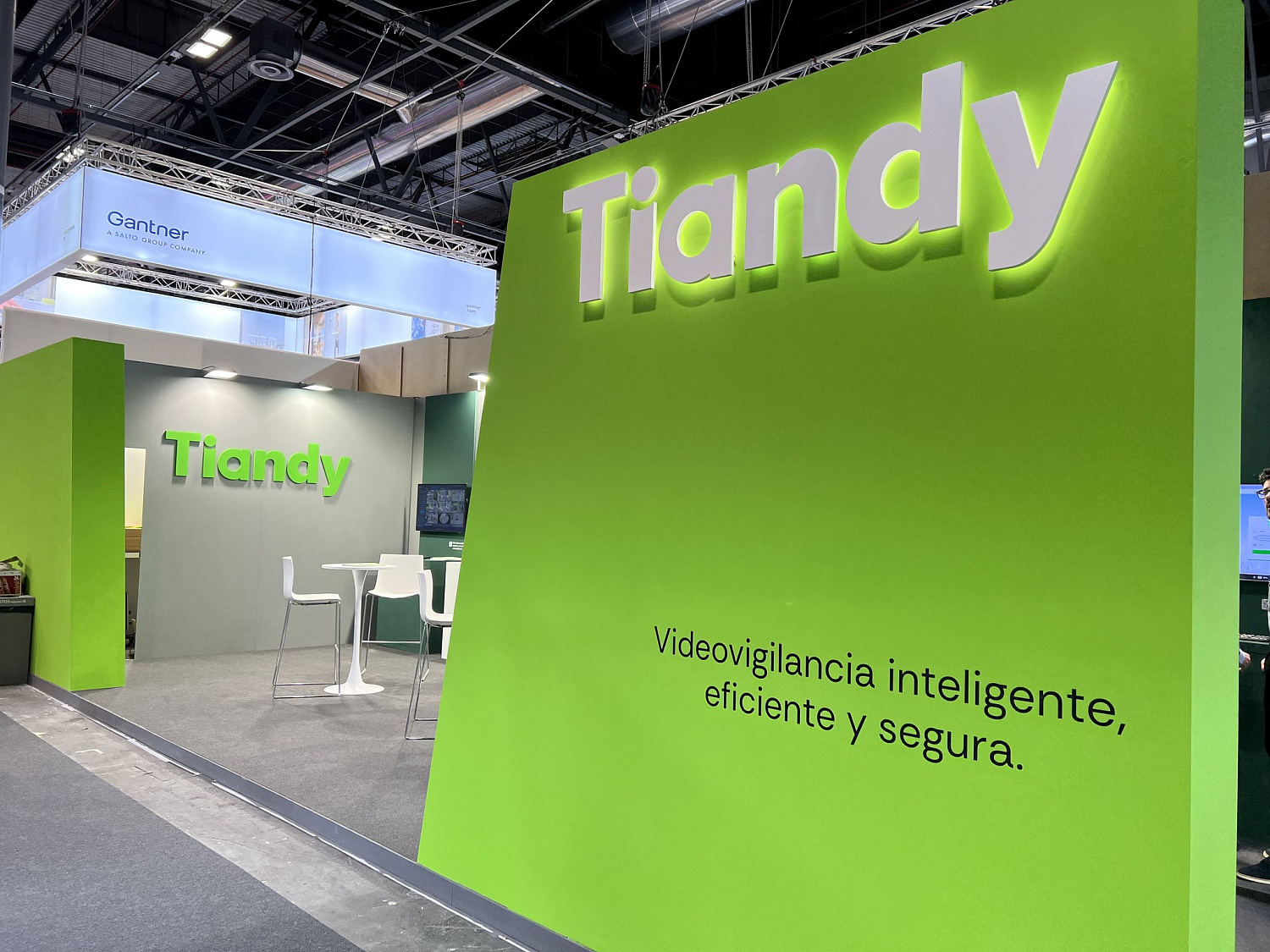 Tiandy на выставке SICUR в Испании